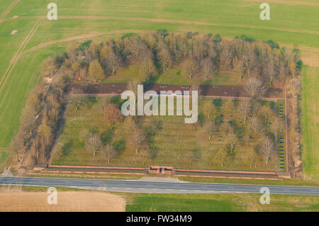 Meuse (55), Sivry-sur-Meuse, cimetiere allemand de la première guerre mondiale (vue aerienne) // France, Meuse (55), Sivry-sur-Meuse, WW Banque D'Images