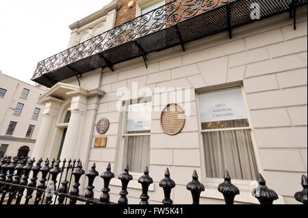 Accueil à l'angle de Merrion Square, Dublin, d'Oscar Wilde, 1854-1900, écrivain irlandais, dramaturge, d'esprit ; il a vécu ici à partir de Banque D'Images