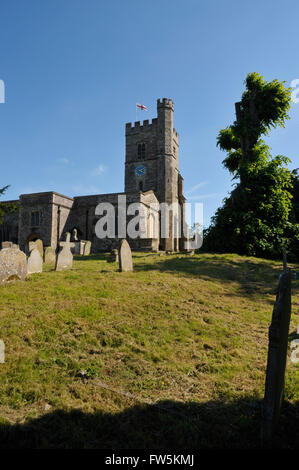 Cimetière de l'église de Cobham, près de Strood, Kent, où M. Pickwick et Tracy Tupman, marchait dans le Pickwick Papers, roman de Charles Dickens. Banque D'Images