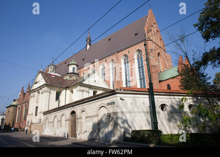 Église de la Sainte Trinité à Cracovie, Pologne, vue depuis la rue Dominikanska Banque D'Images