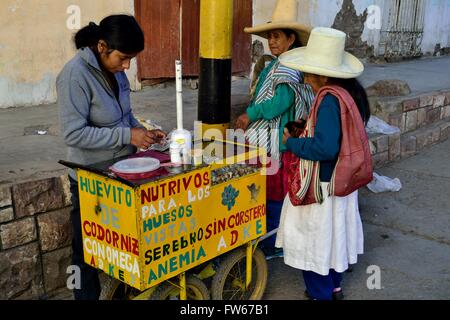 Oeufs de caille stall ' La Samaritana Square ' à HUANCABAMBA. .Département de Piura au Pérou Banque D'Images