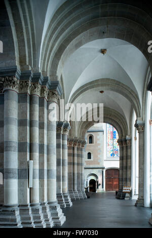 Köln, Quartier Altstadt-Nord, Andreaskloster, romanische Kirche St. Andreas Banque D'Images
