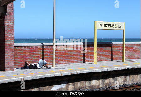 Muizenberg Station sur la côte de False Bay de Cape Town en Afrique du Sud Banque D'Images