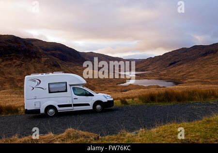 25 Romahome garée près de Loch an Eilein et Loch Ellen Lochan, dans Airdeglais plus Glen, île de Mull, Hébrides intérieures, Ecosse UK Banque D'Images