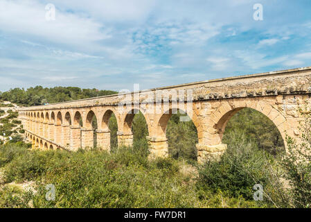 Aqueduc romain appelé pont del diable à Tarragone, Catalogne, Espagne Banque D'Images