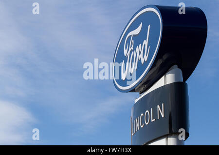 Concessionnaire Ford et Lincoln à Kingston (Ontario), le 21 mars 2016. Banque D'Images