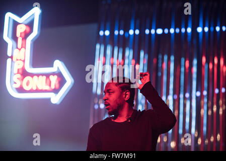 Le rappeur Kendrick Lamar effectue au Riviera Theater en concert le 5 novembre 2015 à Chicago, Illinois. Banque D'Images