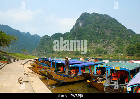 Phong Nha Ke Bang, grotte, un étonnant, merveilleux cavern à Bo Trach, Vietnam, est patrimoine de Viet Nam, traveller visite de bo Banque D'Images