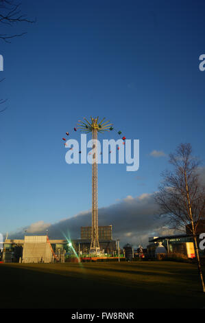 Swing ride at Liverpool One Chavasse park Banque D'Images