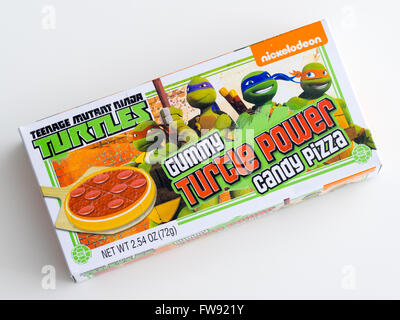 Un théâtre fort de Tortues Ninja Turtle Gummy Candy Alimentation Pizza. Banque D'Images