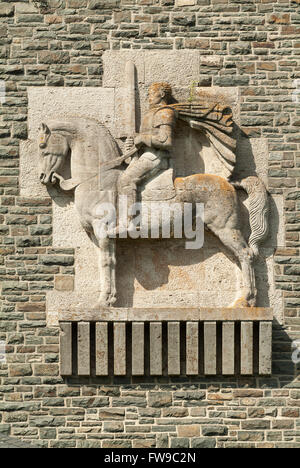 Ordensburg Vogelsang, secours équestre à l'entrée principale, centre éducatif du NSDAP à partir de 1936-1939, le Forum Vogelsang maintenant Banque D'Images