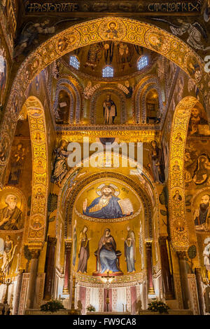 Mosaïque byzantine du Christ Pantocrator de l'abside et presbytère, Chapelle Palatine, la Chapelle Palatine du Palais de la Banque D'Images
