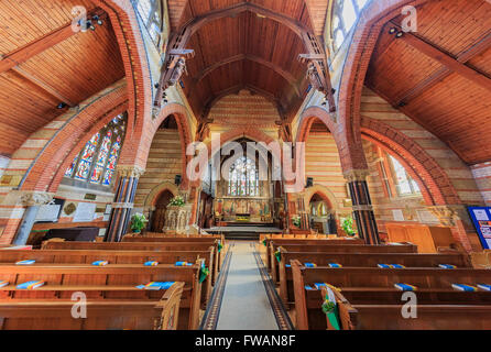 Lyndhurst, APR 2 : voyager dans la l'église de Saint Michel et tous les anges de Lyndhurst on APR 2, 2016 Banque D'Images