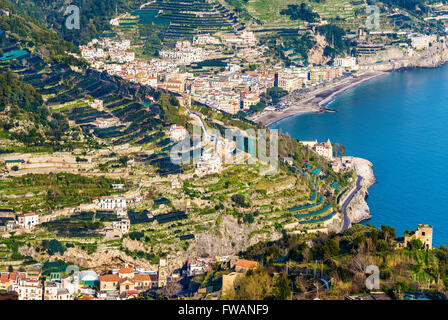 Avis de Minori et Maiori communes sur la Côte Amalfitaine Banque D'Images