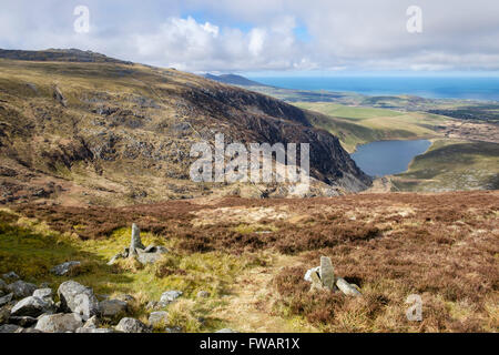 Mynydd Graig Goch et Llyn Cwm Dulyn réservoir et l'autre de Garneth-goch sur Nantlle Ridge dans le parc national de Snowdonia (Eryri). Pays de Galles UK Banque D'Images