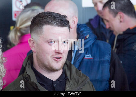 Birmingham uk. Le 02 avril 2016. Ancien chef de pc plus pegida tommy robinson mène à Birmingham mars contre l'islamisation croissante de la Grande-Bretagne et des pays européens crédit : amer ghazzal/Alamy live news Banque D'Images