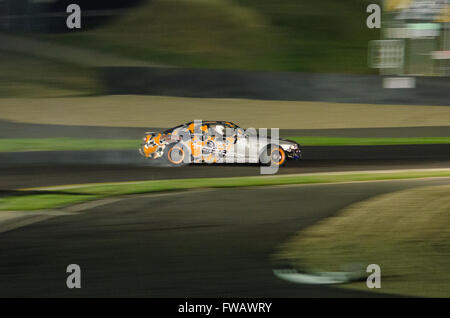 Sydney, Australie. 09Th apr 2016. Les pilotes de dérive convergent sur Sydney Motorsport Park pour la dérive 4 Circuit Sud réel pratique Crépuscule Séance, organisée par l'Australie dérive Hi-Tec Sport Organisation. Credit : Mitchell Burke/Pacific Press/Alamy Live News Banque D'Images