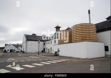 La distillerie de whisky de malt dans Dalwhinnie Dalwhinnie, Inverness-shire, Scotland Banque D'Images