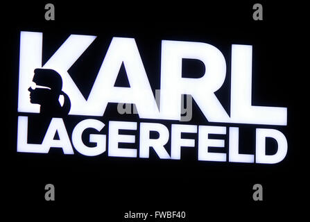 Logo das der Marke 'Karl Lagerfeld', Berlin. Banque D'Images