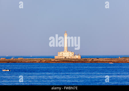 Gallipoli phare dans le matin Banque D'Images