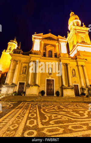 Basilique Saint Michel à Menton Banque D'Images