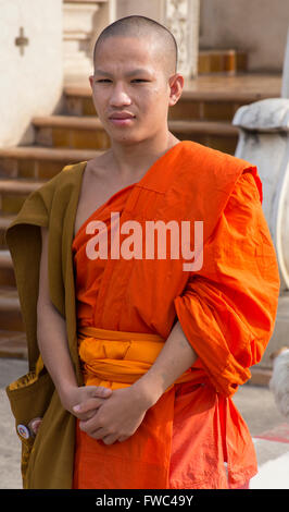 Jeune moine bouddhiste Banque D'Images
