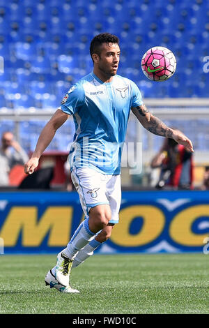 Rome, Italie. 06Th avr, 2016. Felipe Anderson en action au cours de la Serie A match entre SS Lazio et l'AS Roma au Stadio Olimpico, le 3 avril 2016 à Rome, Italie. Crédit : marco iorio/Alamy Live News Banque D'Images