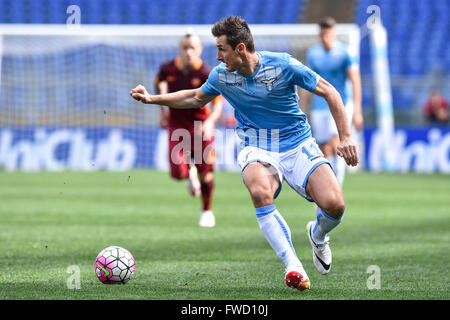 Rome, Italie. 06Th avr, 2016. Miroslav Klose en action au cours de la Serie A match entre SS Lazio et l'AS Roma au Stadio Olimpico, le 3 avril 2016 à Rome, Italie. Crédit : marco iorio/Alamy Live News Banque D'Images