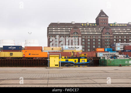 Le 23 mars, Berlin : Berlin Westhafen, un port intérieur géré par BEHALA sur la Spree à Berlin le 23 mars 2016. Banque D'Images