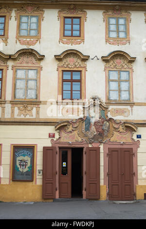 Restaurant U cerneho vola (le boeuf noir), Loretanska street, près de château de Prague, Prague, République Tchèque Banque D'Images