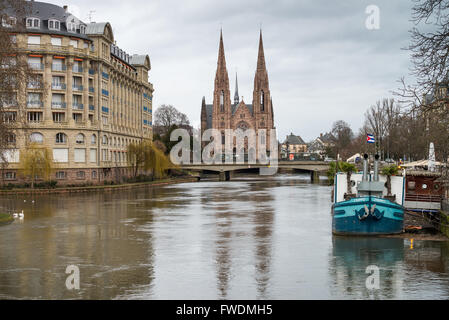 Rhin, Cathédrale St Paul, Strasbourg, Alsace, France Banque D'Images