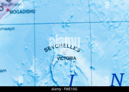 Photo d'une carte des Seychelles et de la capitale Victoria . Banque D'Images