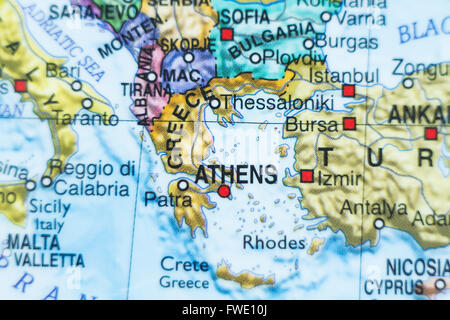 Photo d'une carte de la Grèce et la capitale Athènes. Banque D'Images