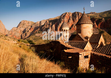 Noravank est un complexe monastique arménien du 13e siècle dans la vallée de l'Amaghu. Banque D'Images