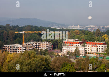 La Pologne, la ville de Cracovie, et en construction de nouveaux immeubles d'appartements, maisons, maisons, bloc d'appartements, l'immobilier, condos, cond Banque D'Images