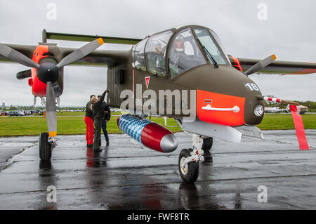 Un Bronco Rockwell VO-10B nord-américain détenu et piloté par Tony de Bruyn Banque D'Images