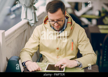 homme au téléphone Banque D'Images