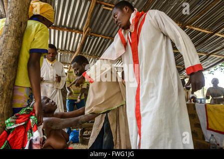 La guérison spirituelle et de la masse, de la République démocratique du Congo Banque D'Images