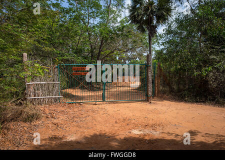 Terrain de football d'Auroville, une ville située dans le district Viluppuram expérimental dans l'état de T Banque D'Images