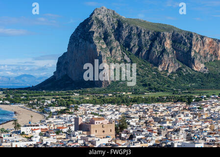 Vue sur San Vito Lo Capo, Sicile, Italie, Europe Banque D'Images