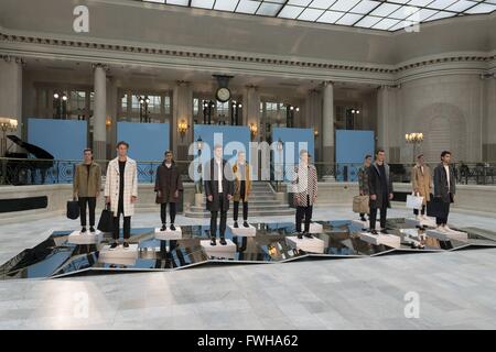 Mackintosh présentation à Londres Collections Hommes SS17, LCM SS17. 11/06/2016 | Le monde d'utilisation Banque D'Images