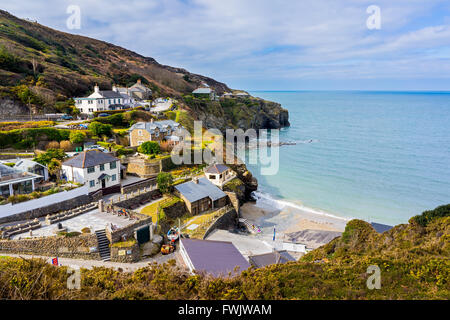 Donnant sur la plage à Trevaunance Cove St Agnes Cornwall England UK Europe Banque D'Images