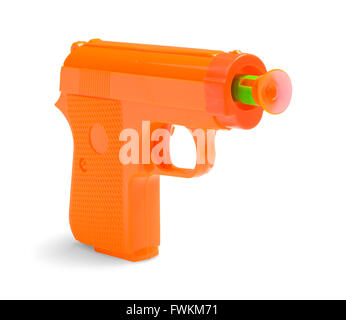 Jouet en plastique orange Pistolet Dart isolé sur fond blanc. Banque D'Images