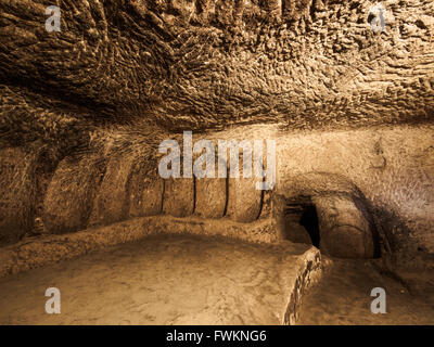 Winery dans la vaste ville souterraine antique (utilisé comme refuge en cas de danger) à Kaymaklı, Cappadoce, Turquie Banque D'Images