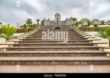 Mausolée en le Jardines del Marquesado de la Quinta Roja ou Jardin parc Victoria, La Orotava, Tenerife, Canaries, Espagne Banque D'Images