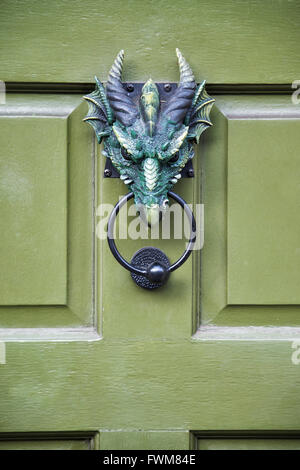 Dragons head heurtoir. Glastonbury, Somerset, UK Banque D'Images