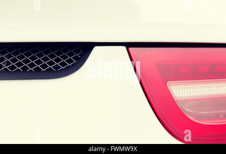 Close up de pièce de voiture avec grille et le phare Banque D'Images