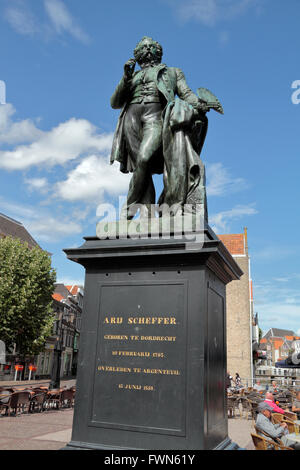 Statue d'Ary Scheffer, un peintre romantique, Scheffersplein Tchèque-anglais, Dordrecht, Hollande méridionale, Pays-Bas. Banque D'Images