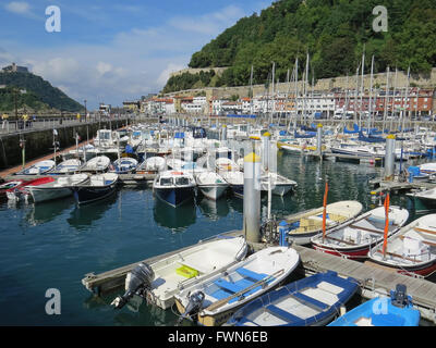 Le port de San Sebastian, Espagne Banque D'Images