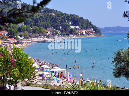 Plage du village dans la péninsule Kassandra de Siviri Banque D'Images